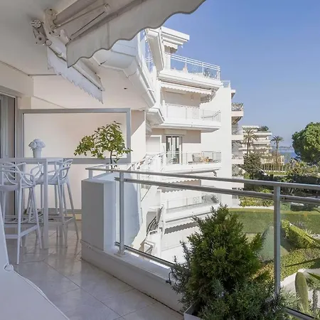 Le Bleuet Medicis & Sea View & 50m Plage & Clim & Piscine Apartmán *